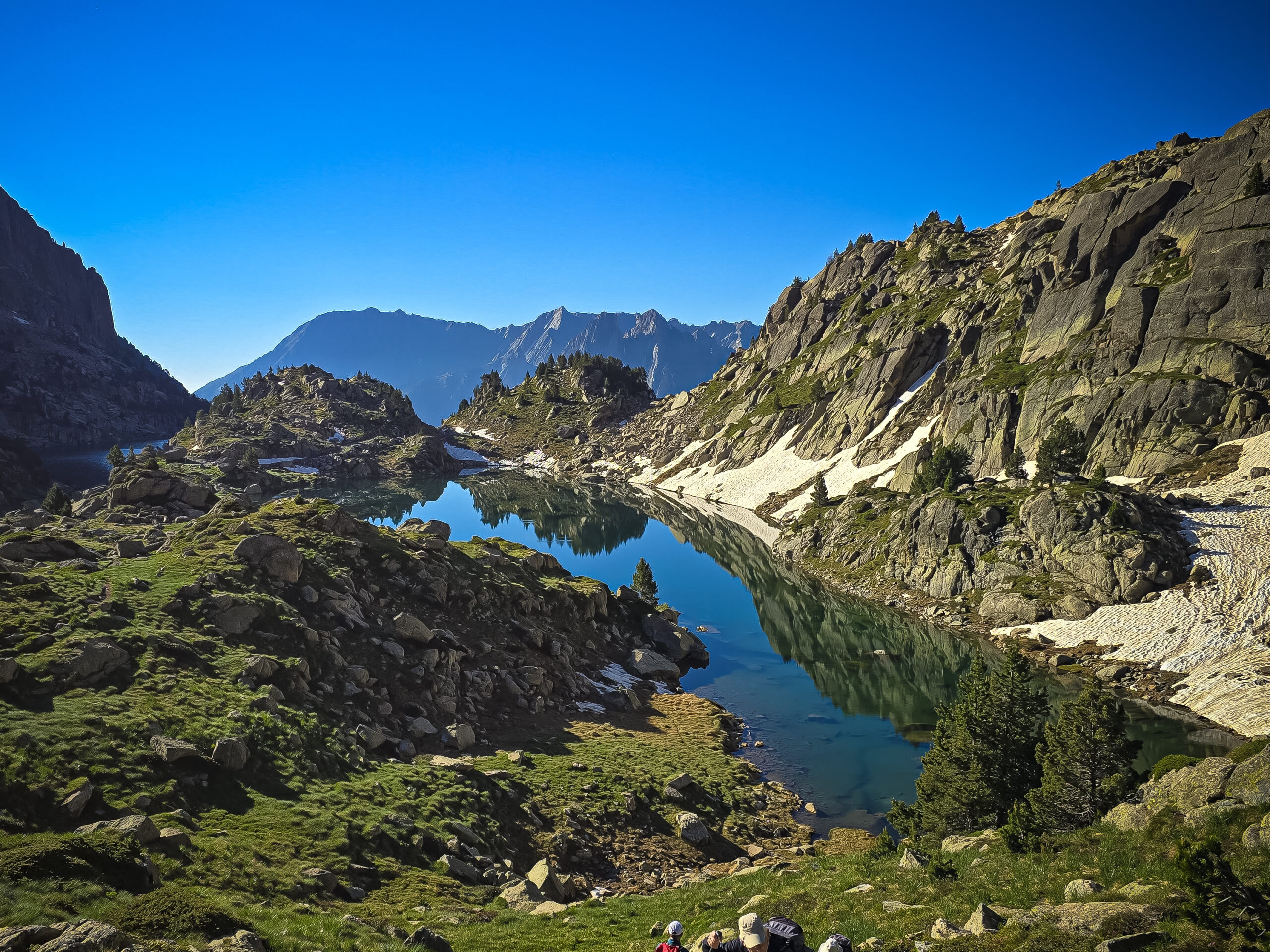 PIRINEUS26-084319